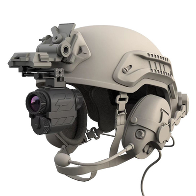 La tête tenue dans la main de casque d'OEM a monté le monoculaire thermique portable