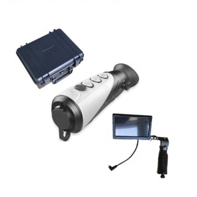 Le monoculaire imperméable tenu dans la main d'imageur thermique d'E2N télescope pour la chasse