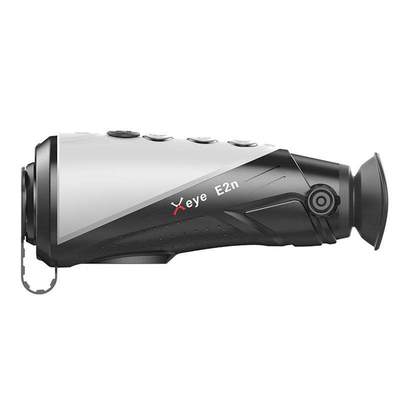Le monoculaire imperméable tenu dans la main d'imageur thermique d'E2N télescope pour la chasse